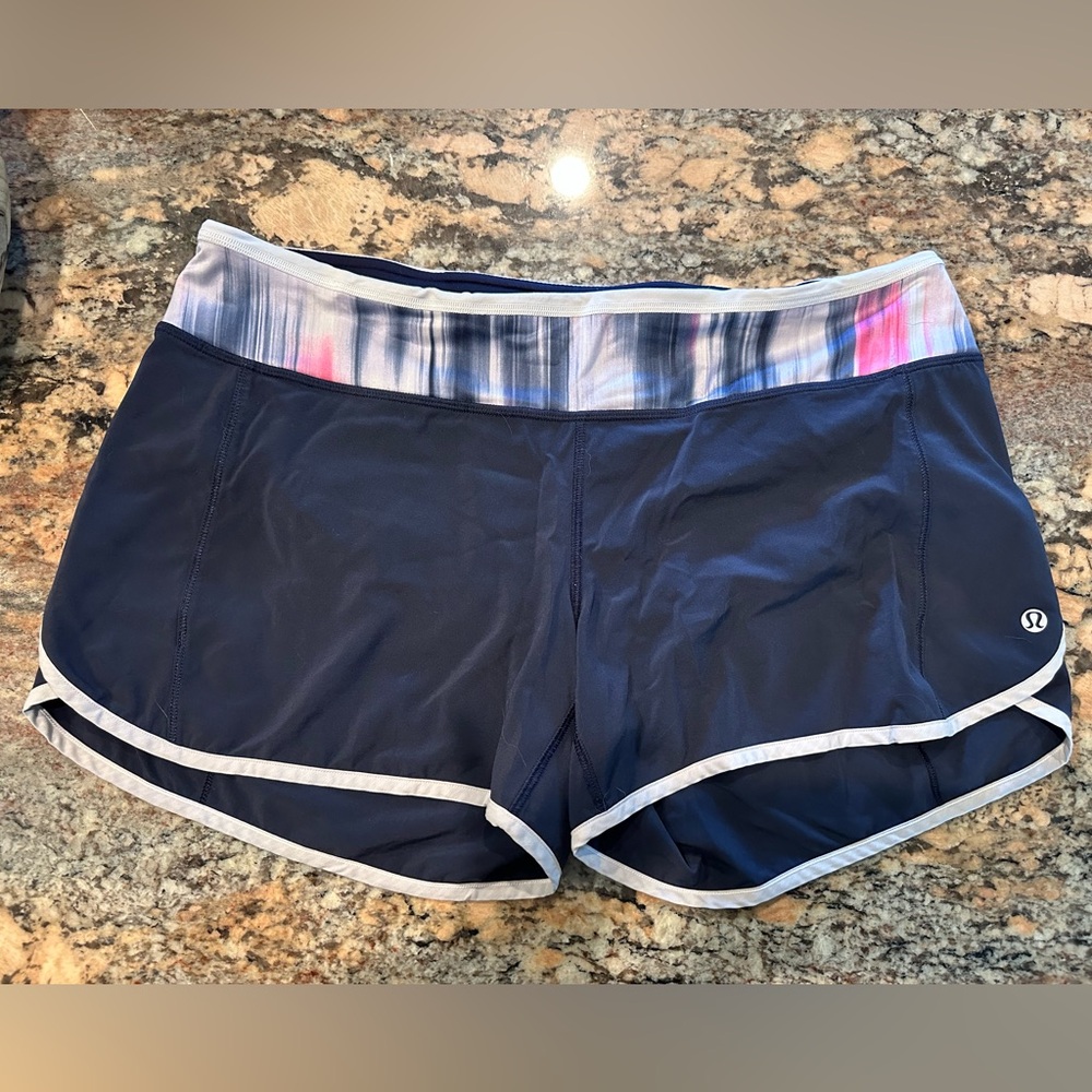 Lululemon shorts size 10